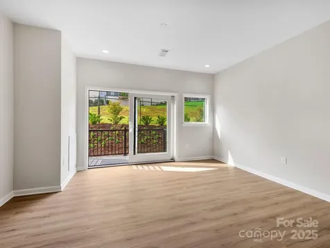 3 Lee Garden Lane Asheville NC 28801