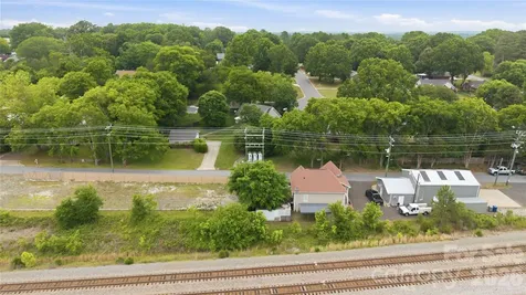 4423 Railroad Avenue Harrisburg NC 28075