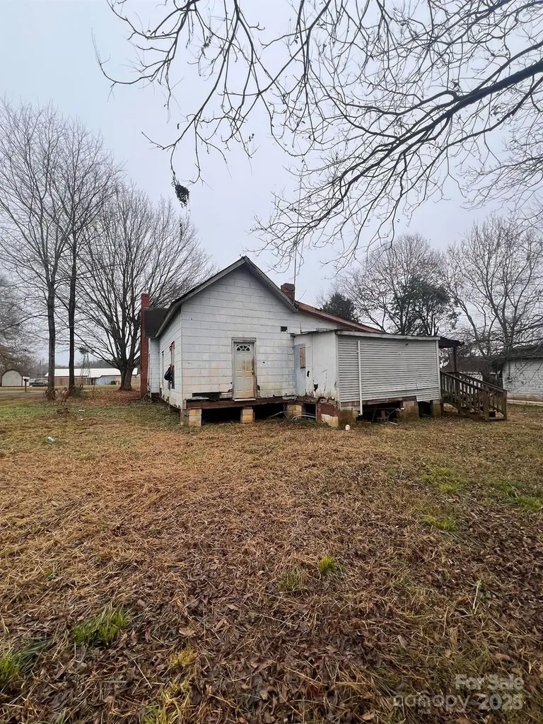 188 Wall Street Mocksville NC 27028