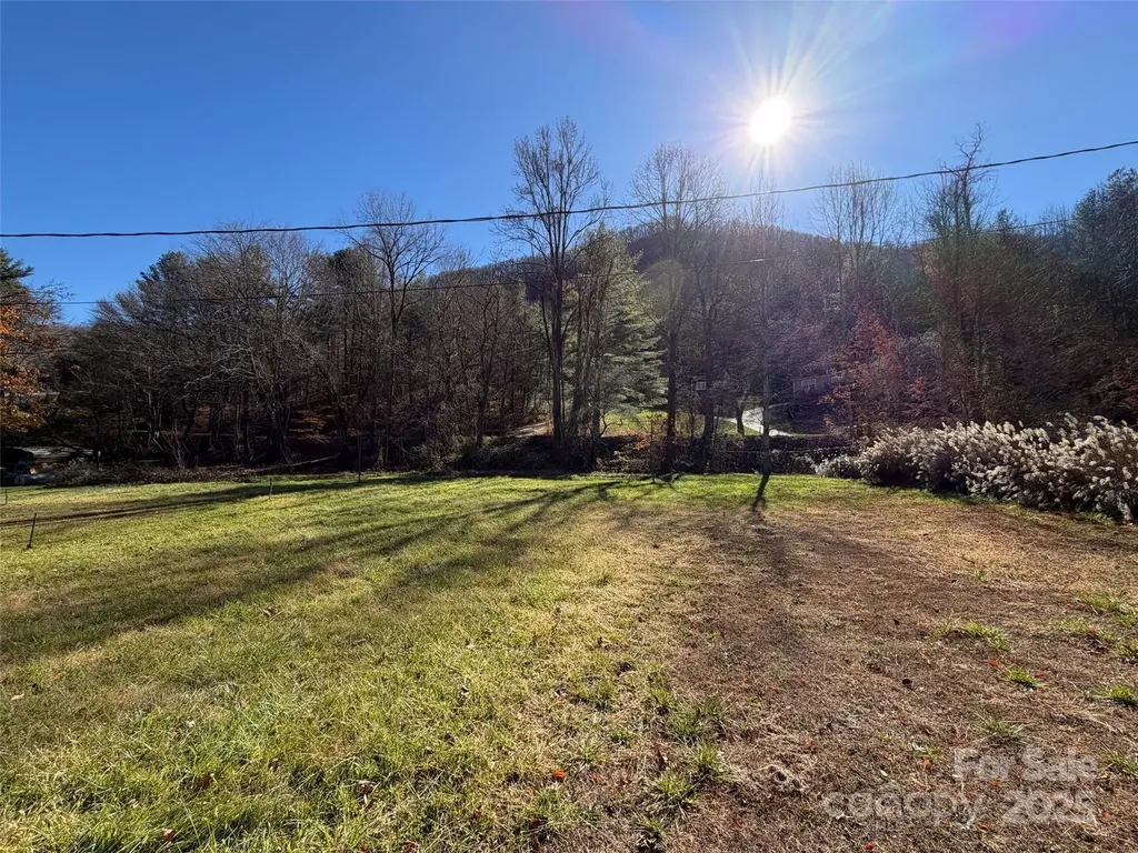 2843 Dellwood Road Waynesville NC 28786