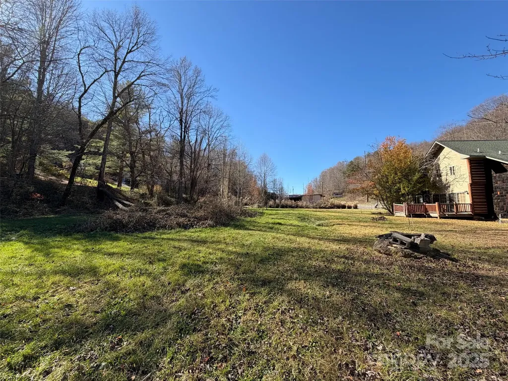 2843 Dellwood Road Waynesville NC 28786