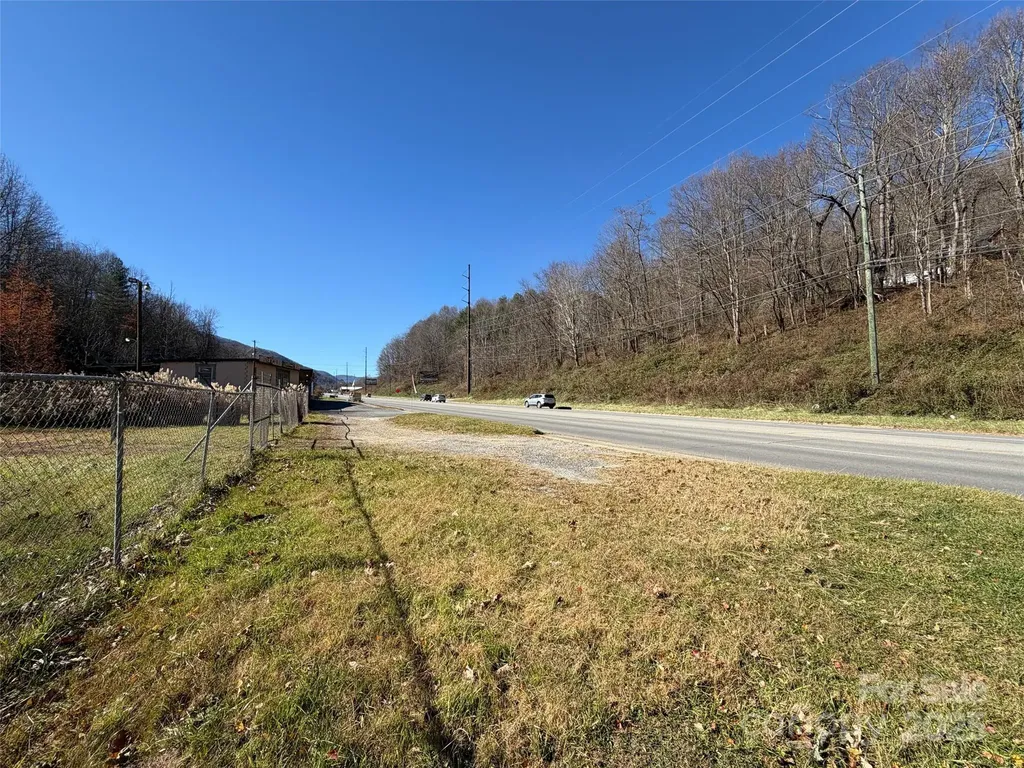 2843 Dellwood Road Waynesville NC 28786