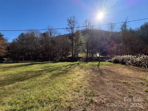2843 Dellwood Road Waynesville NC 28786