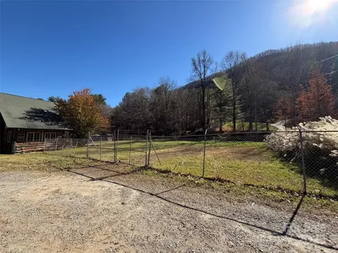 2843 Dellwood Road Waynesville NC 28786