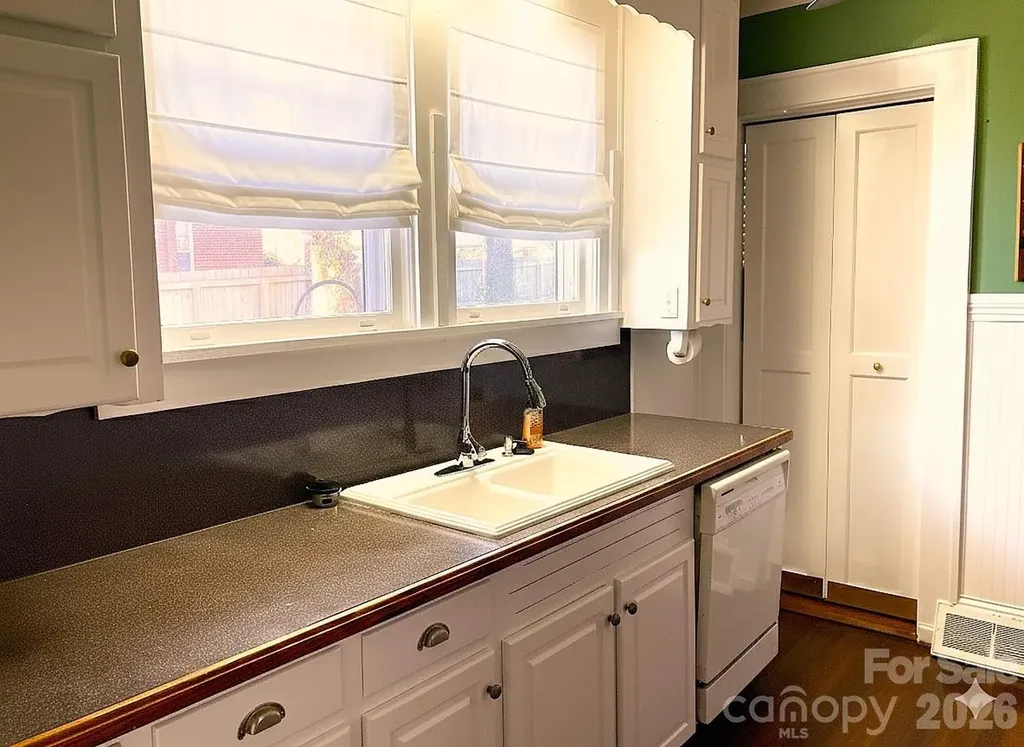 1051 Pee Dee Avenue Albemarle NC 28001