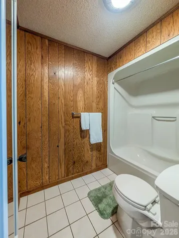 39 Hawthorne Lane Burnsville NC 28714