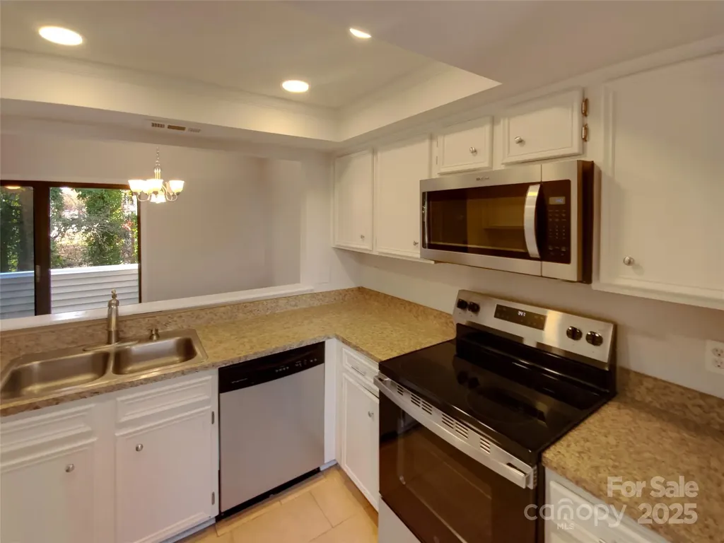 7825 Renaissance Court Charlotte NC 28226