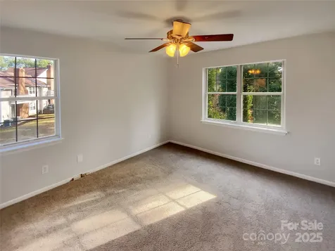 7825 Renaissance Court Charlotte NC 28226