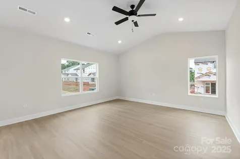 4112 Bolo Drive Charlotte NC 28215