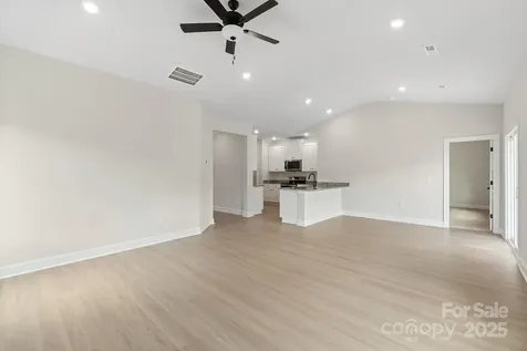4112 Bolo Drive Charlotte NC 28215