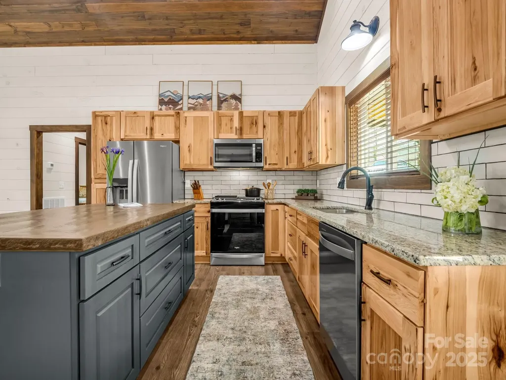 107 Twisted Birch Drive Hendersonville NC 28792