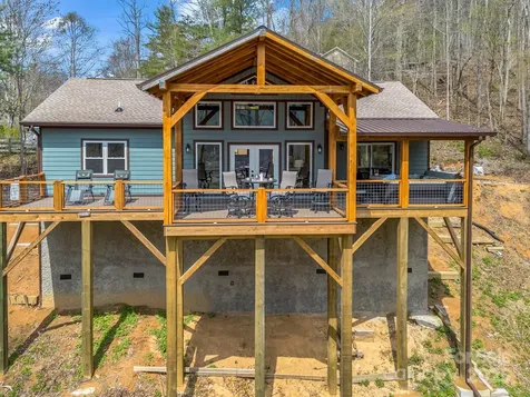 107 Twisted Birch Drive Hendersonville NC 28792