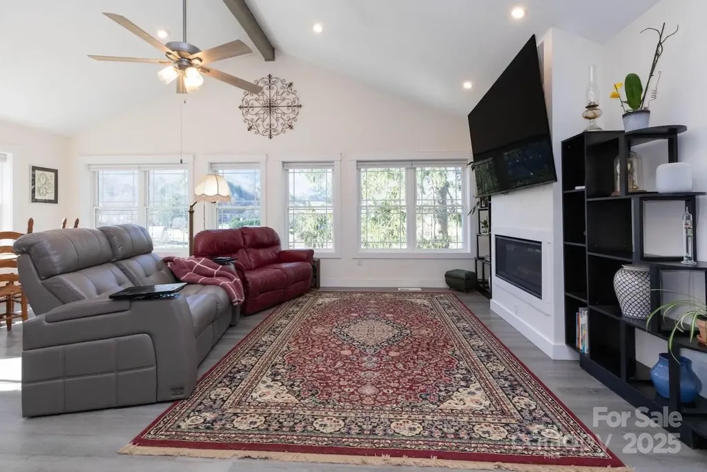 2888 Beaverdam Road Canton NC 28716