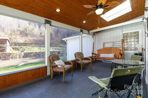 2888 Beaverdam Road Canton NC 28716