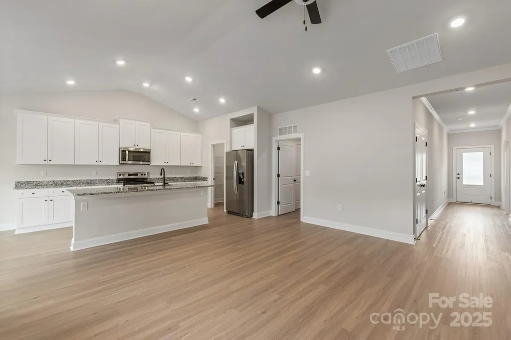 4131 Bolo Drive Charlotte NC 28215
