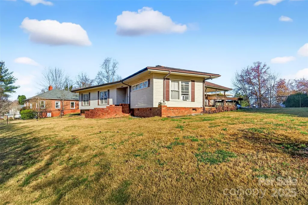 60 Greenwood Drive Marion NC 28752