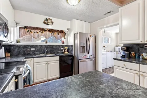 60 Greenwood Drive Marion NC 28752