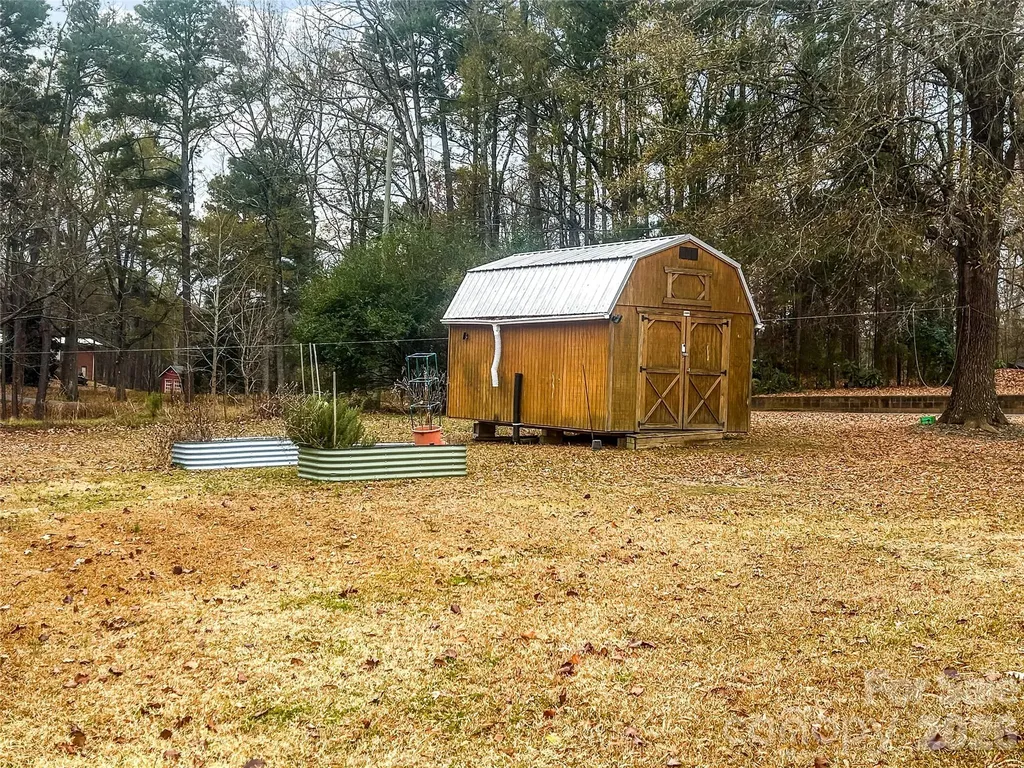 205 W Haywood Lane Mount Gilead NC 27306
