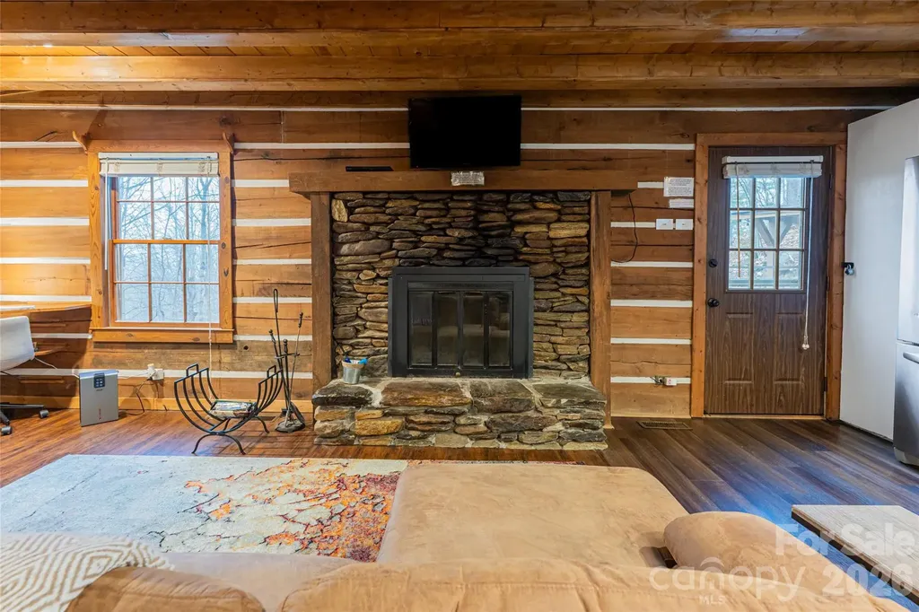 16 Rocky Glen Trail Black Mountain NC 28711