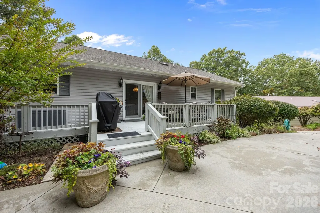 124 Lytle Cove Road Swannanoa NC 28778