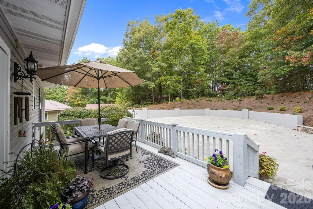 124 Lytle Cove Road Swannanoa NC 28778