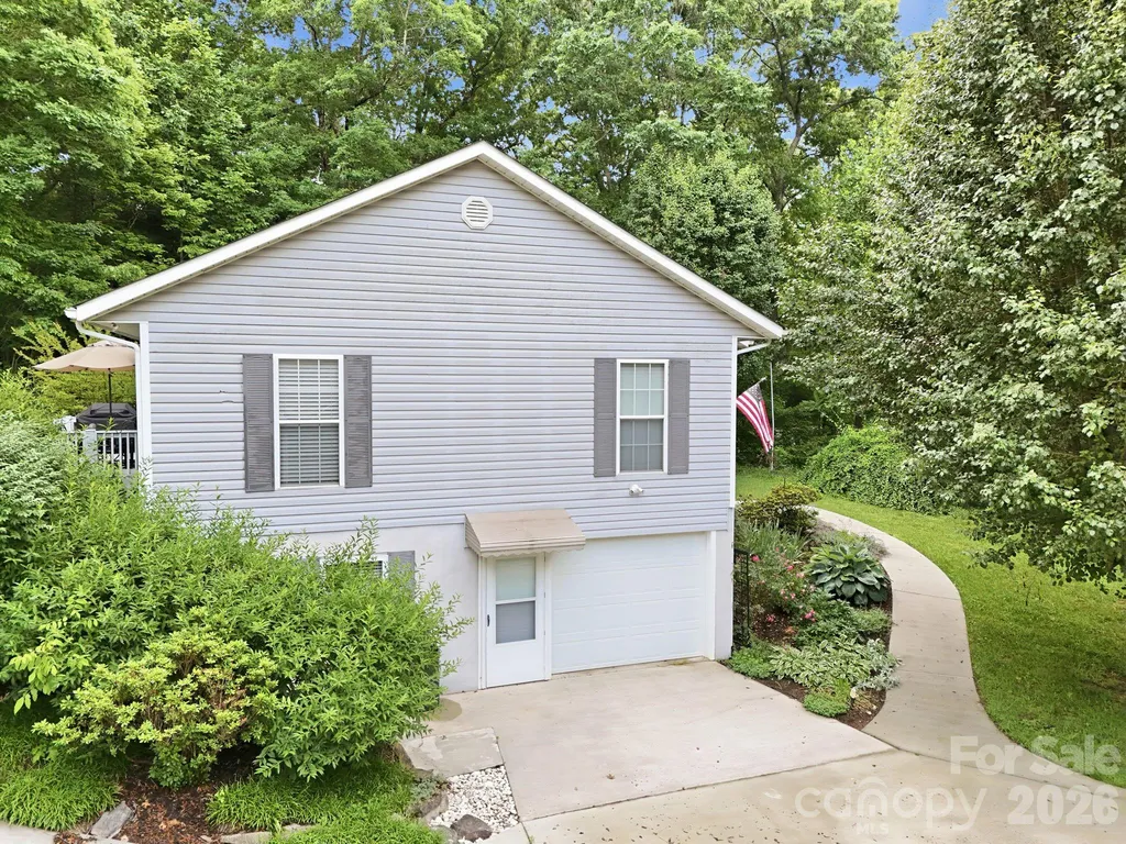 124 Lytle Cove Road Swannanoa NC 28778