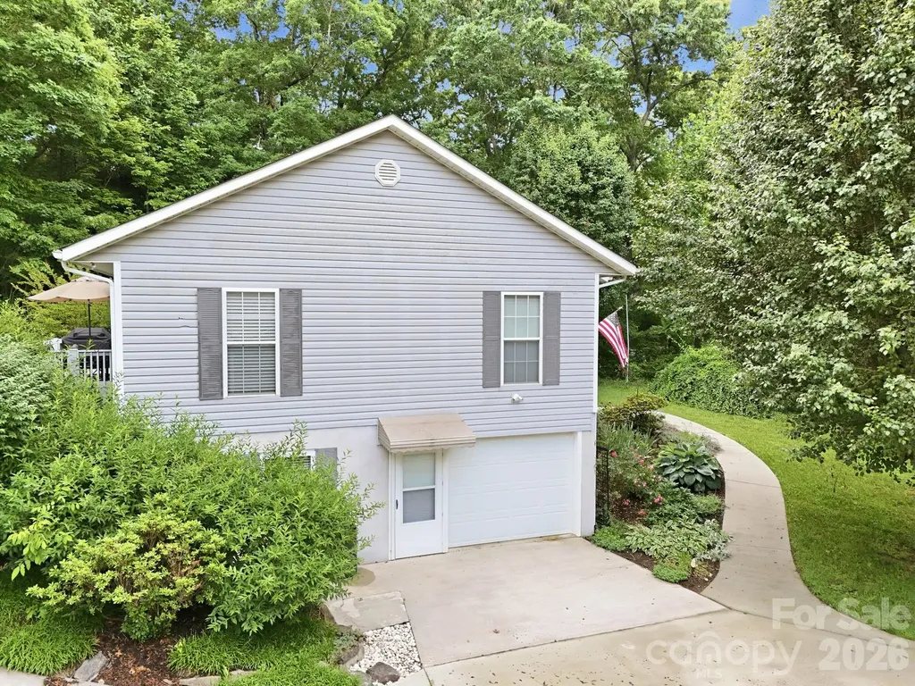 124 Lytle Cove Road Swannanoa NC 28778