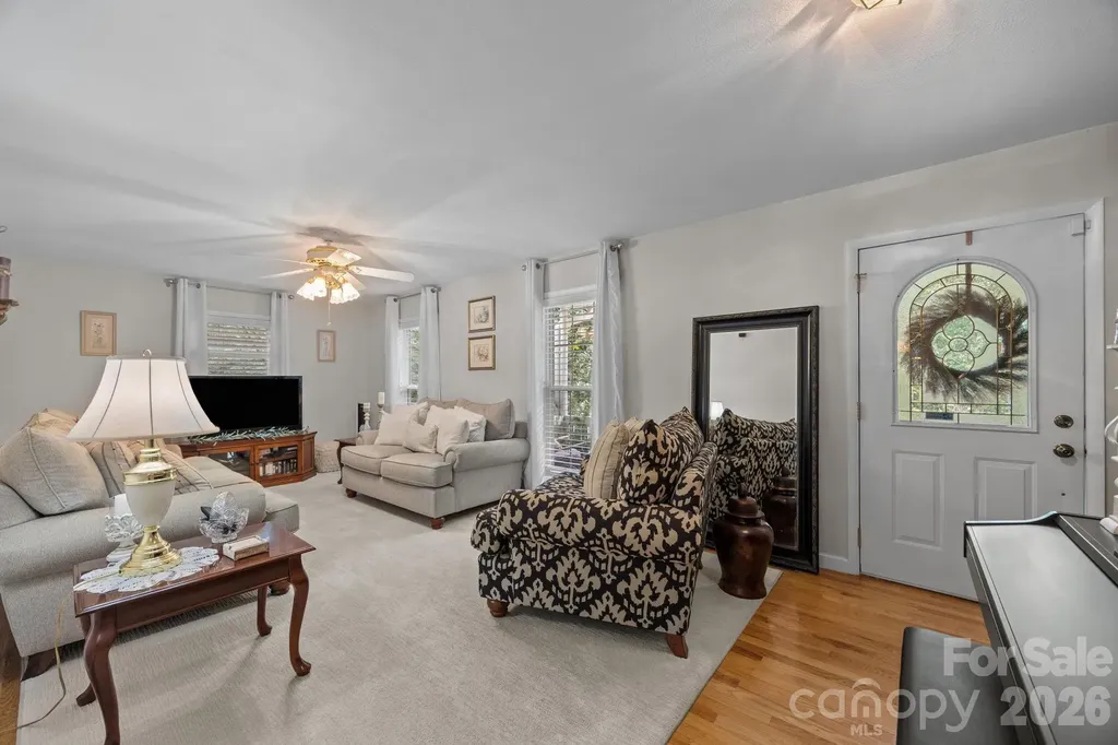 124 Lytle Cove Road Swannanoa NC 28778