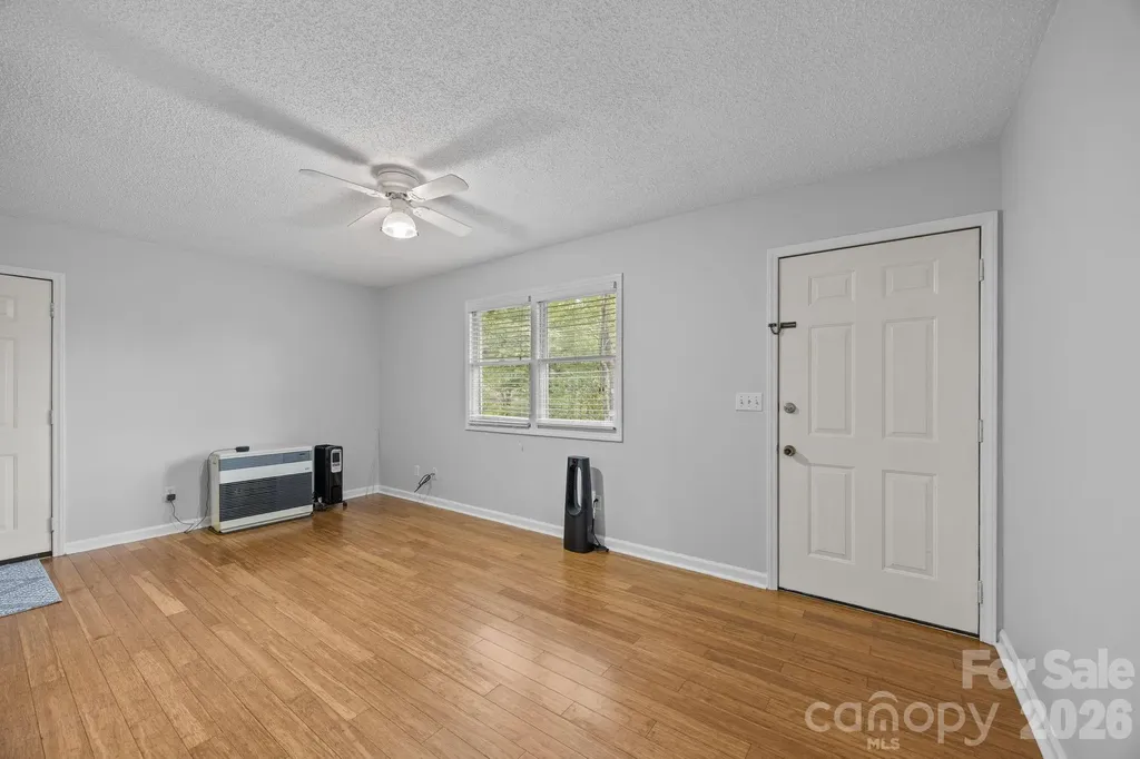 124 Lytle Cove Road Swannanoa NC 28778