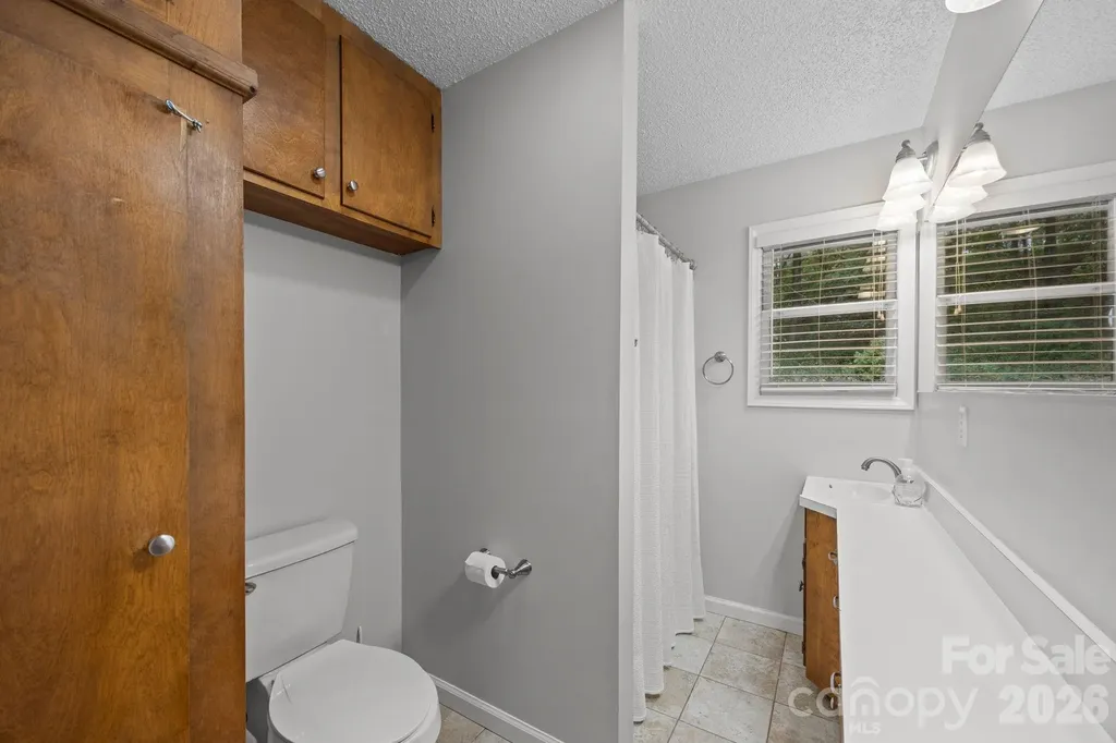 124 Lytle Cove Road Swannanoa NC 28778