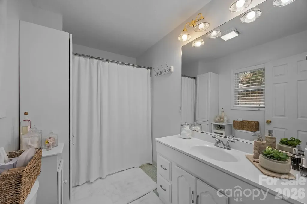 124 Lytle Cove Road Swannanoa NC 28778