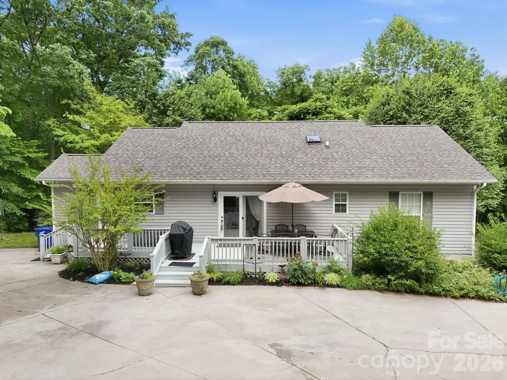 124 Lytle Cove Road Swannanoa NC 28778