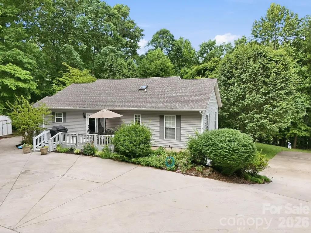 124 Lytle Cove Road Swannanoa NC 28778