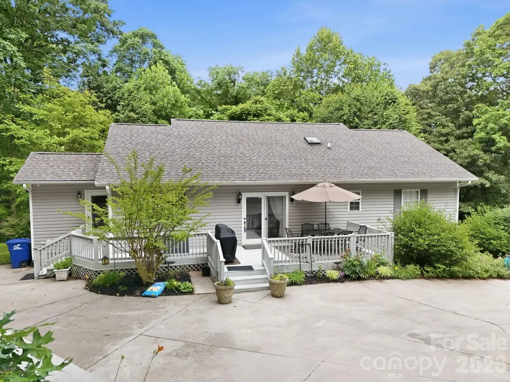 124 Lytle Cove Road Swannanoa NC 28778