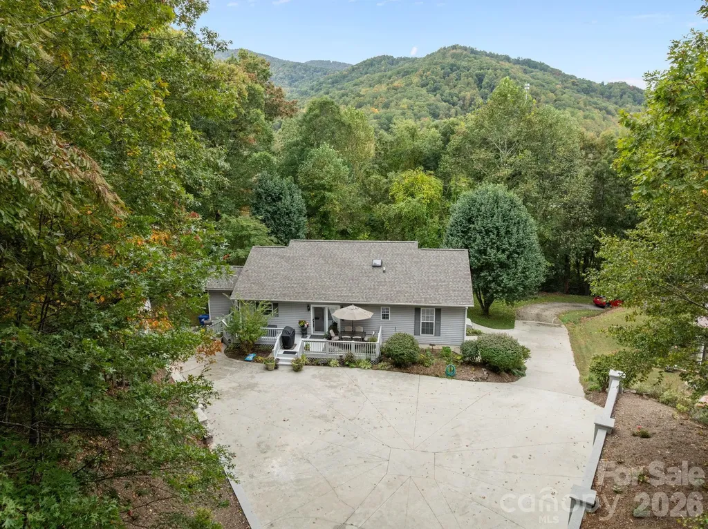 124 Lytle Cove Road Swannanoa NC 28778