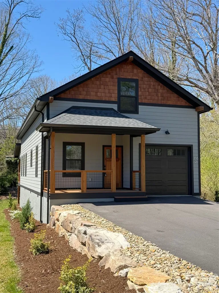 203 2 S Oconeechee Avenue Black Mountain NC 28711