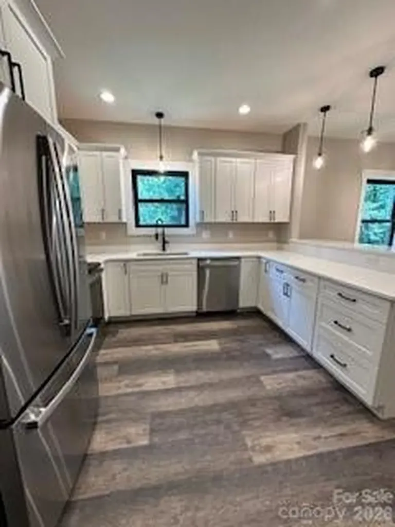 203 2 S Oconeechee Avenue Black Mountain NC 28711