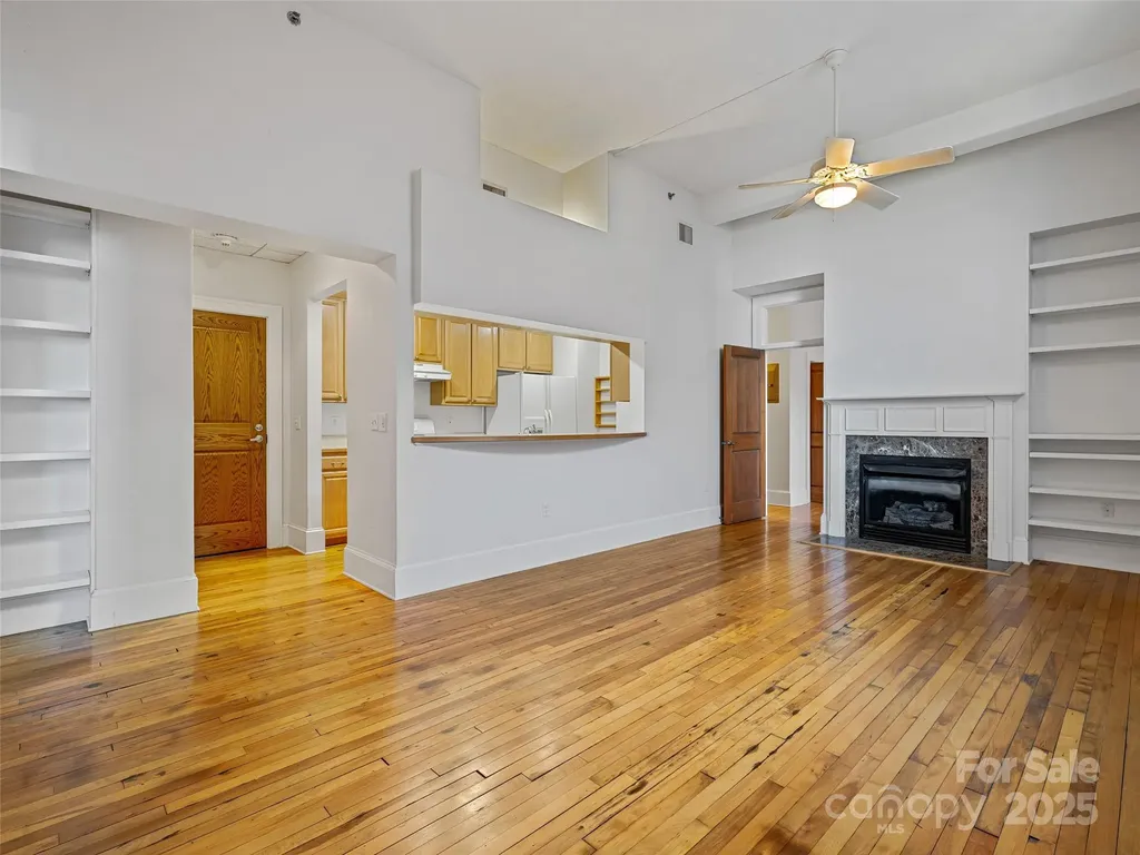 84 W Walnut Street Asheville NC 28801