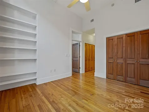 84 W Walnut Street Asheville NC 28801