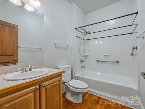 84 W Walnut Street Asheville NC 28801