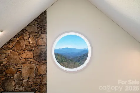 481 Overlook Drive Mars Hill NC 28754