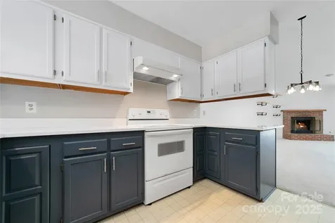 110 Lakeview Court Brevard NC 28712
