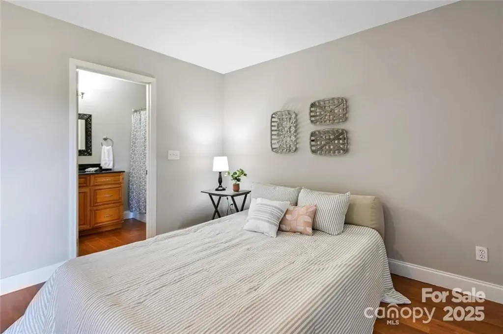 29 Rotunda Circle Asheville NC 28806