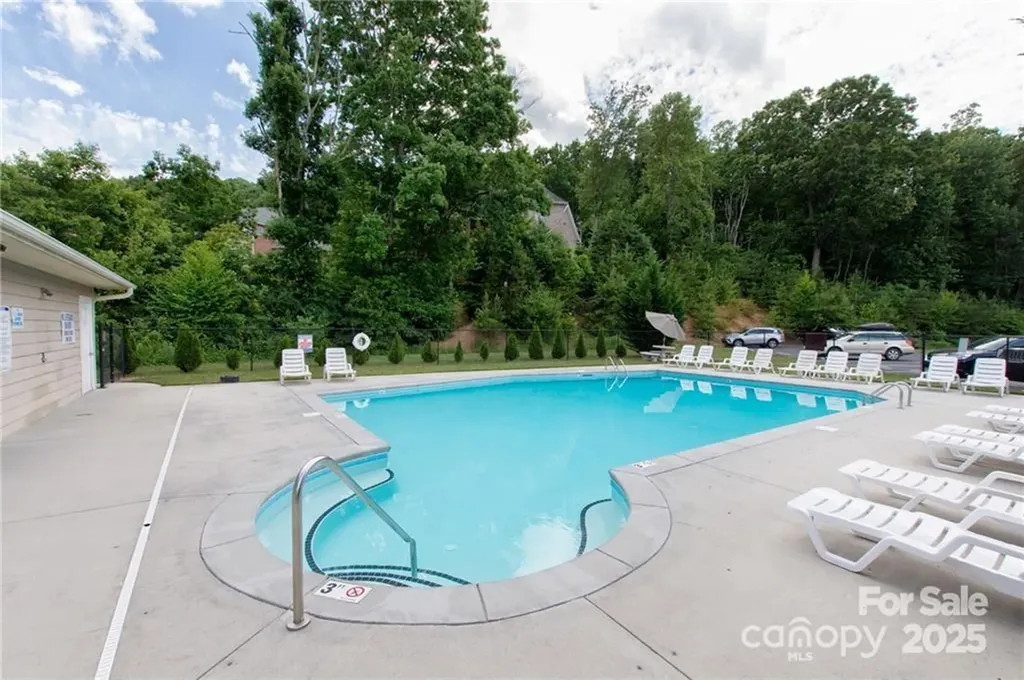 29 Rotunda Circle Asheville NC 28806