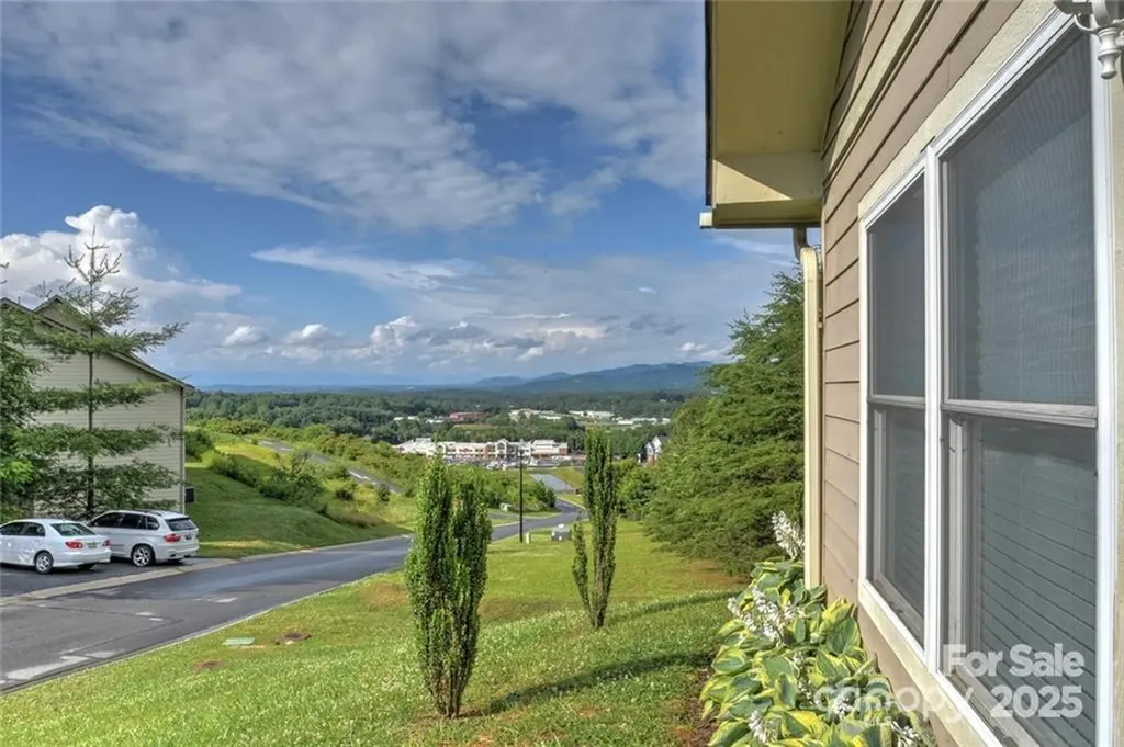 29 Rotunda Circle Asheville NC 28806