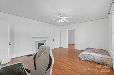 504 S York Street Gastonia NC 28052