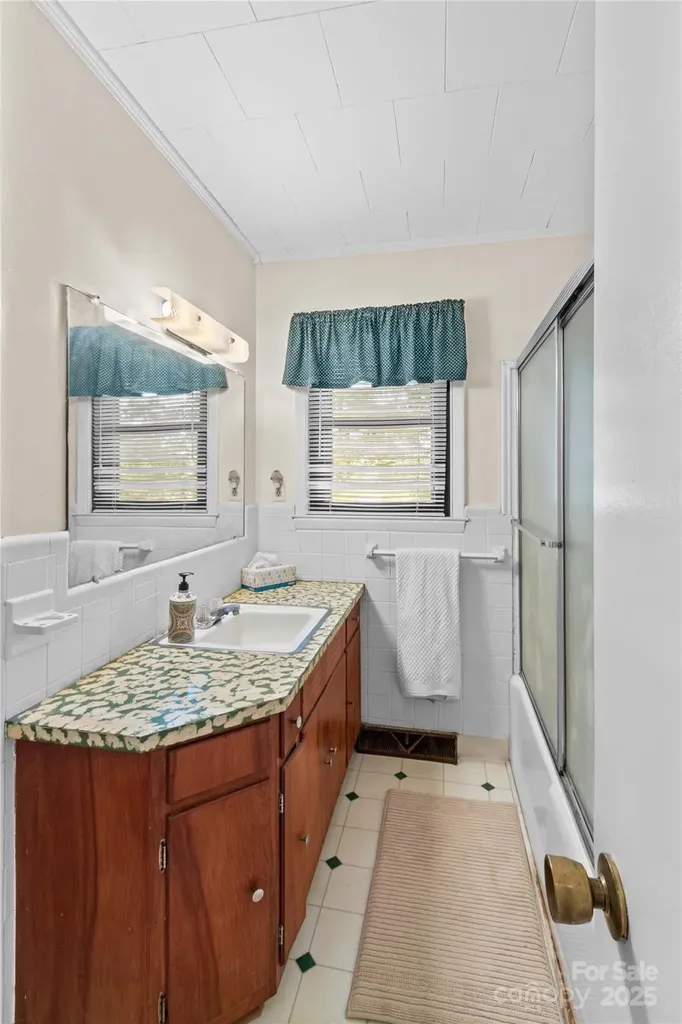 265 Rocky River Road Mooresville NC 28115
