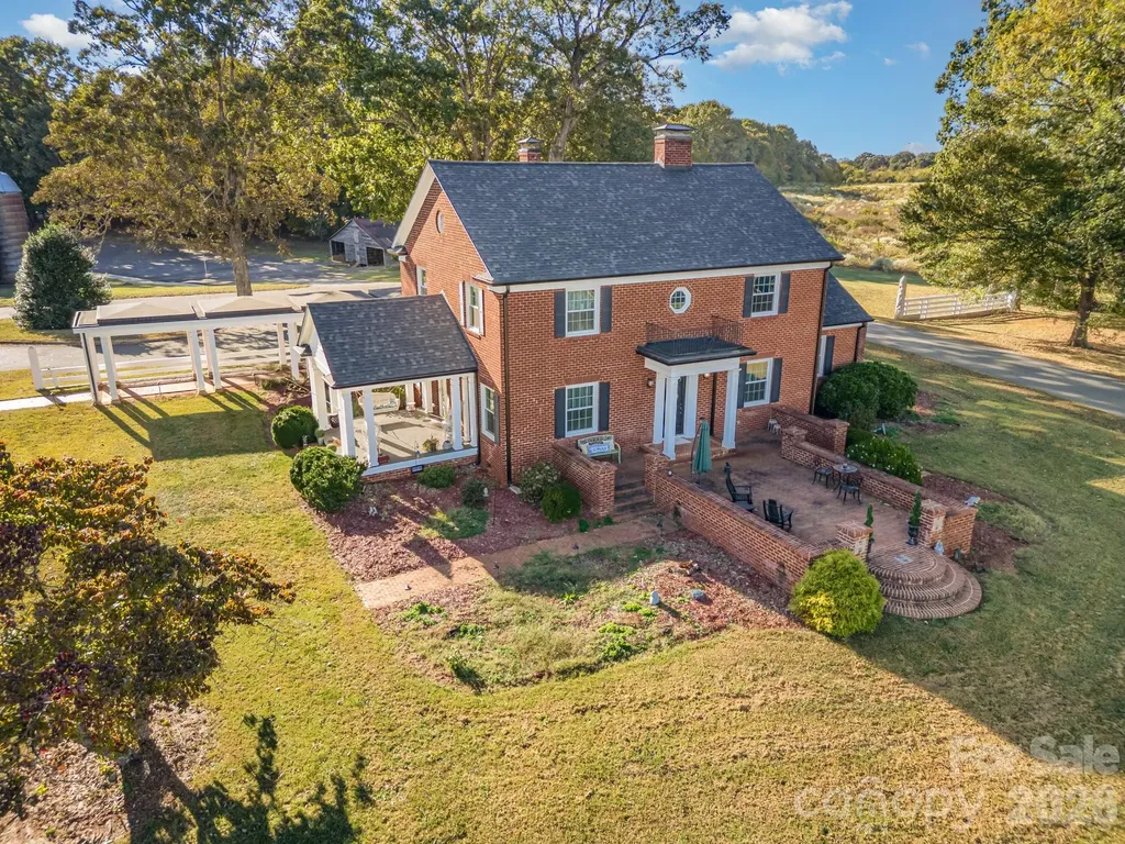 1783 Reepsville Road Lincolnton NC 28092