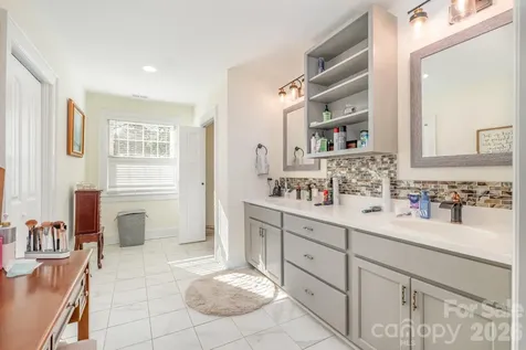 1783 Reepsville Road Lincolnton NC 28092