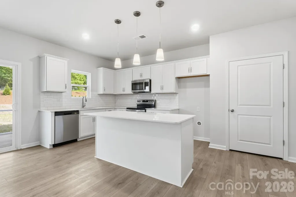 1694 Piper Creek Avenue Newton NC 28658